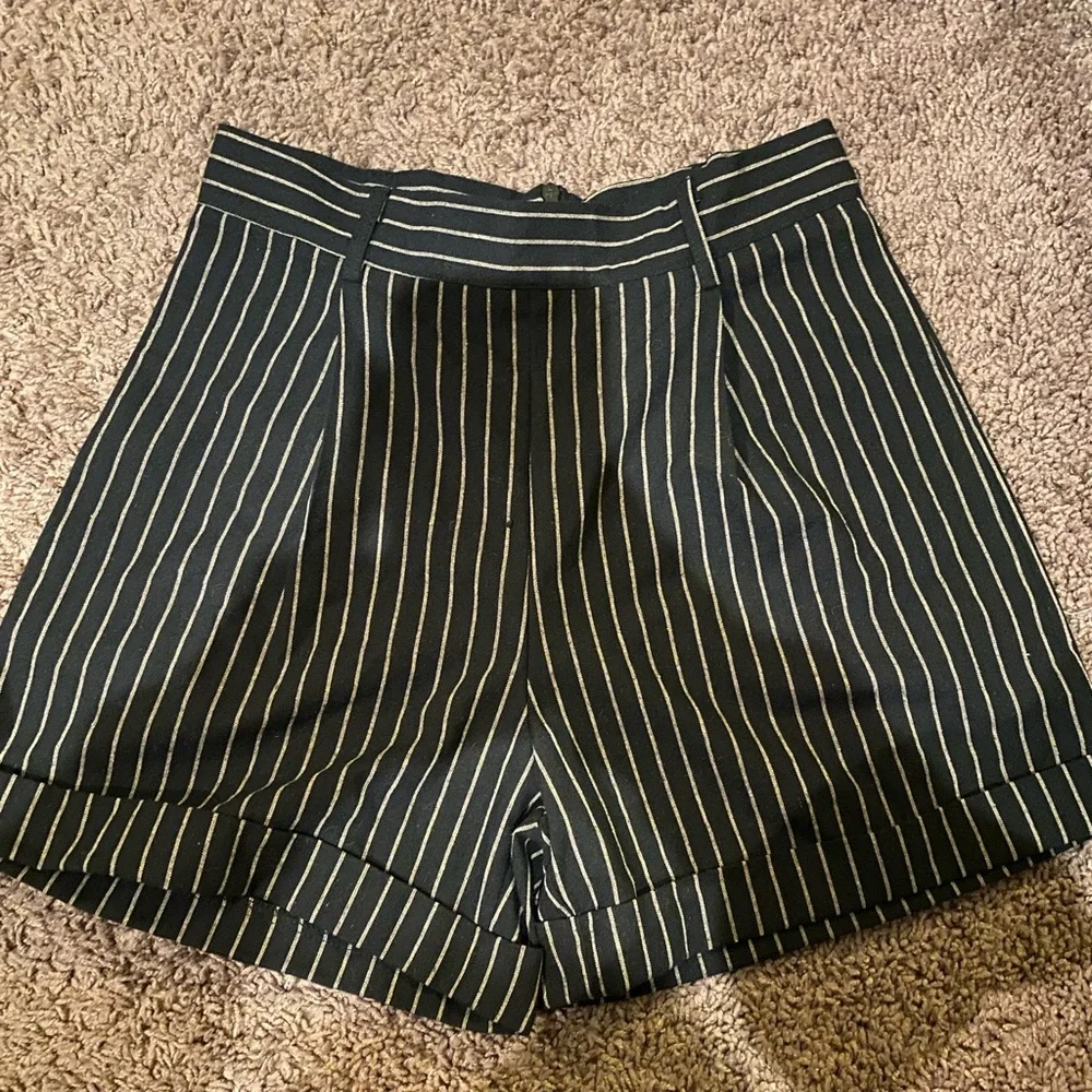 shorts - Picture 1 of 3